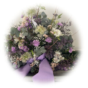 Trauergesteck Beerdigung Düsseldorf_Blumengesteck Trauer Düsseldorf_Trauerkranz Düsseldorf_Urnenschmuck Blumen Düsseldorf_individueller Trauerschmuck Düsseldorf_Grabschmuck Düsseldorf_Blumen für Beerdigung Düsseldorf