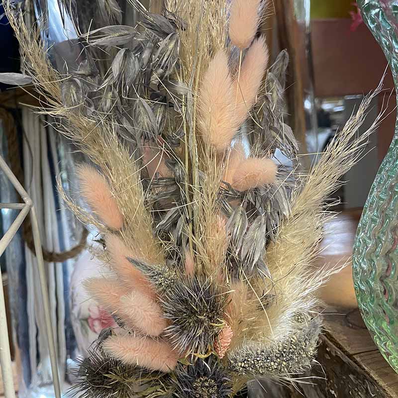 kreativer Workshop mit Trockenblumen Düsseldorf